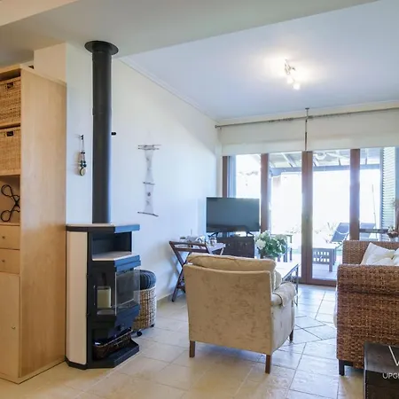 Galini Villa, 3 Bdrms, Sea Views & Shared Pool Villa *