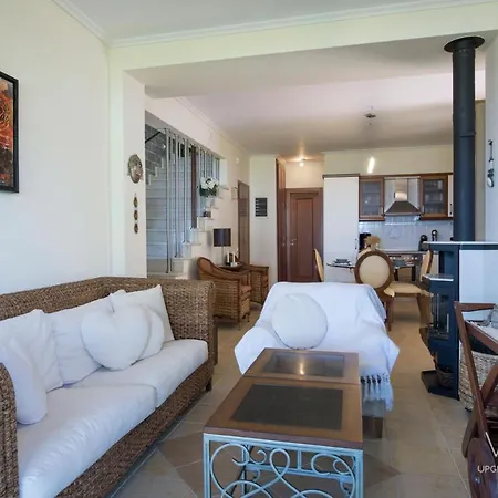 Villa Galini Villa, 3 Bdrms, Sea Views & Shared Pool *