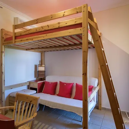Galini Villa, 3 Bdrms, Sea Views & Shared Pool *